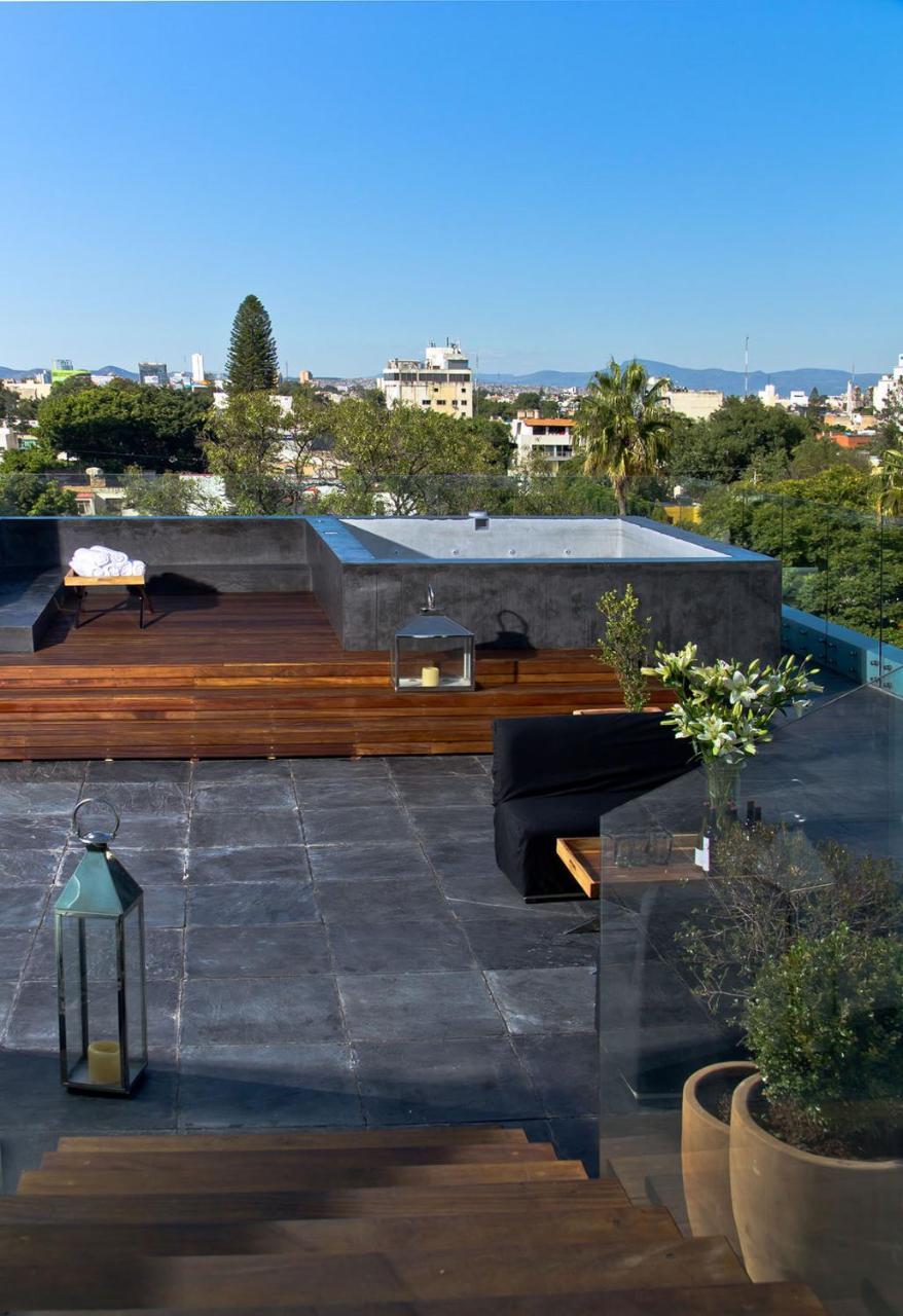 Demetria Hotel Guadalajara Exteriör bild